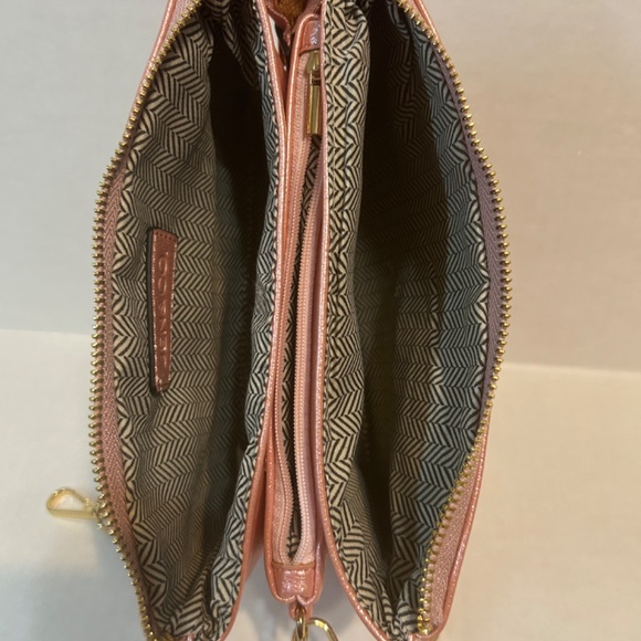 Pink sparkly convertible crossbody, wristlet purse - Picture 2 of 3